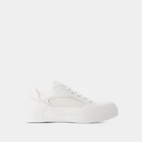 ALEXANDER MCQUEEN 2024 Women's White Sneakers - 24SS Collection