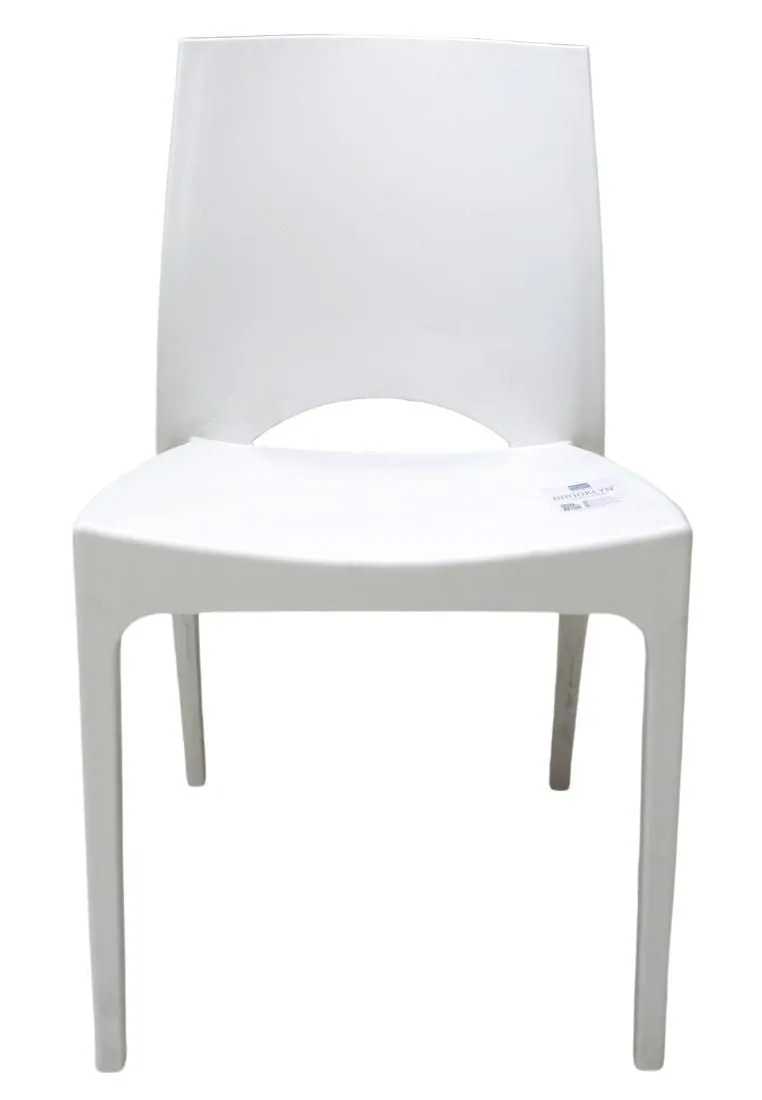 Brooklyn Plastic Chair - 41 x 43 x 82cm