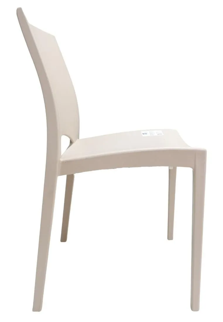 Brooklyn Plastic Chair - 41 x 43 x 82cm