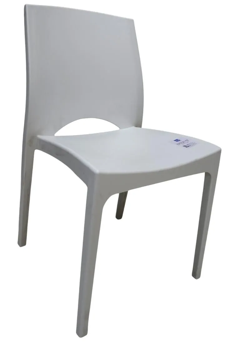 Brooklyn Plastic Chair - 41 x 43 x 82cm