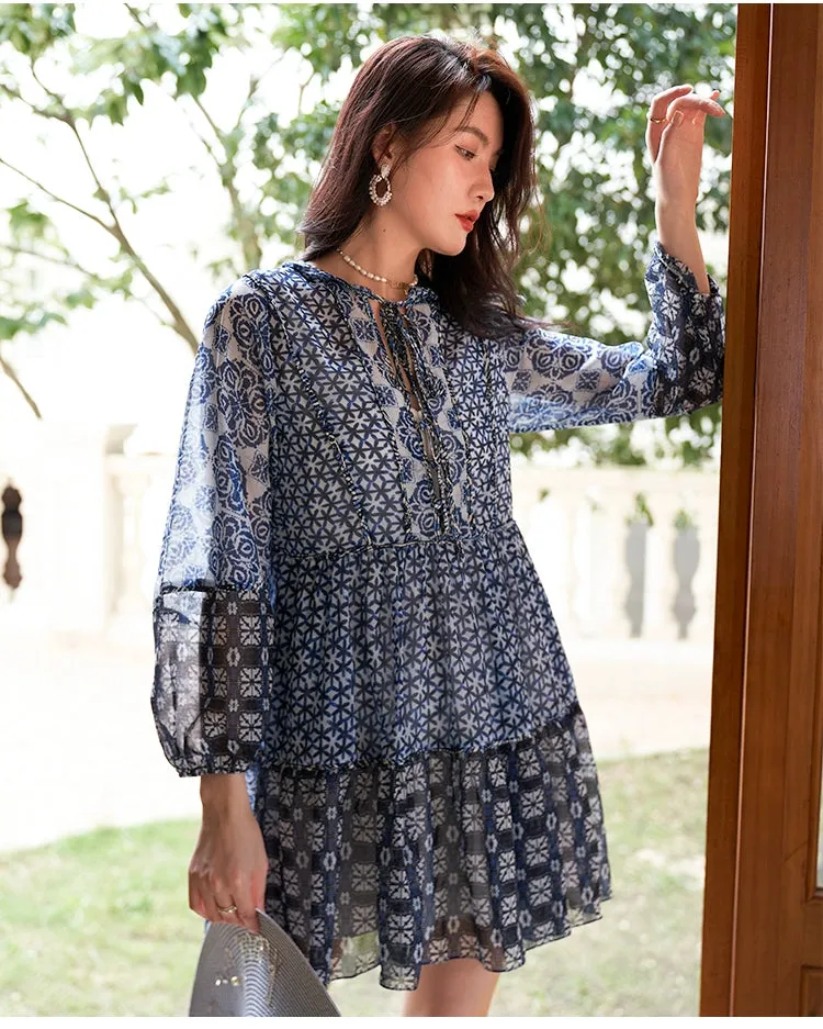 Court Print V-neck Lantern Sleeve Dress