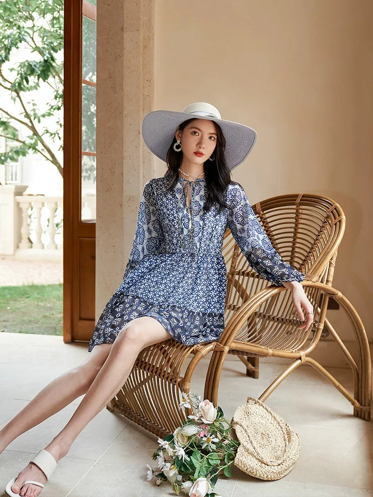 Court Print V-neck Lantern Sleeve Dress