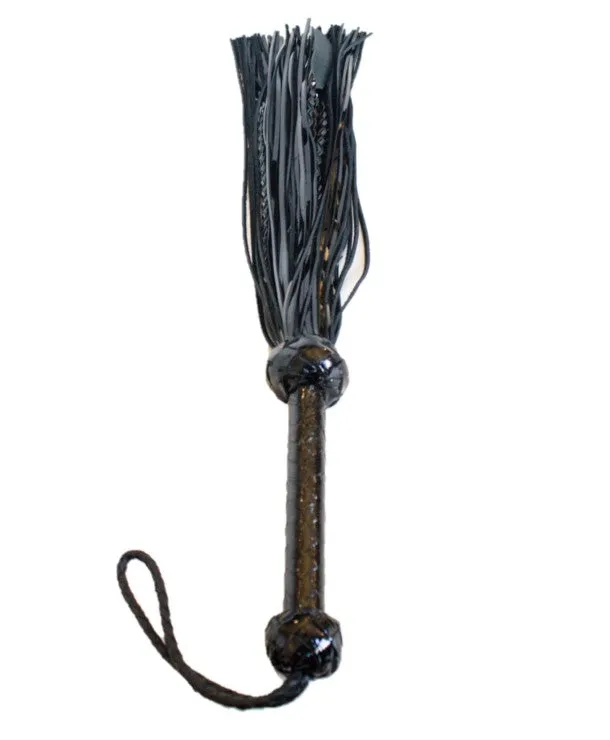 Rapture Leather Surprise in the Middle Flogger